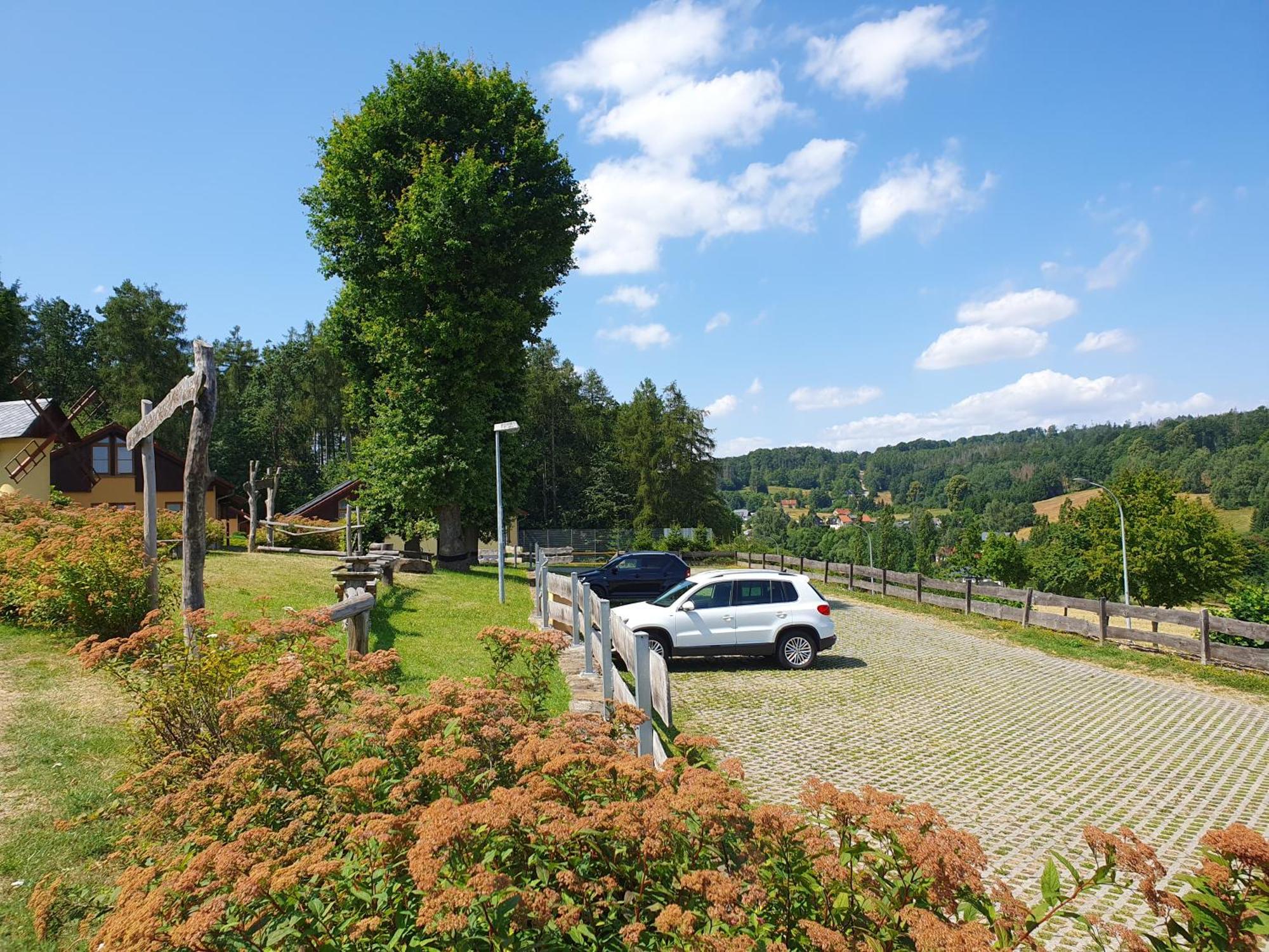 Feriendorf Fuchsberg Schirgiswalde-Kirschau Exteriör bild